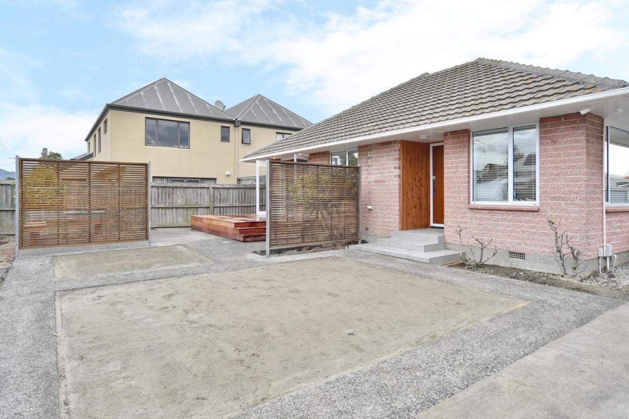 Brockworth Place - Christchurch Holiday Homes Zewnętrze zdjęcie